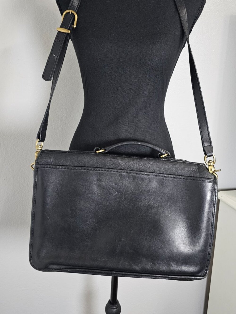 Coach Vintage Black Leather Messenger/Briefcase Bag Rare Dual Twist-Lock Closure - Picture 3 of 9